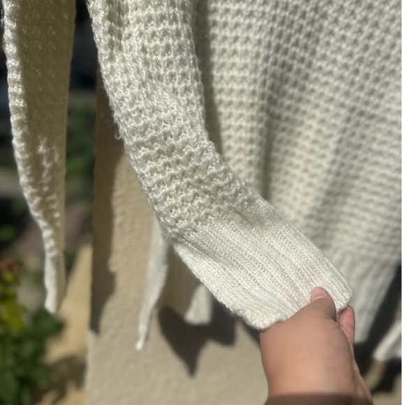 Hollister Oversized knitted Sweater - Picture 2 of 4